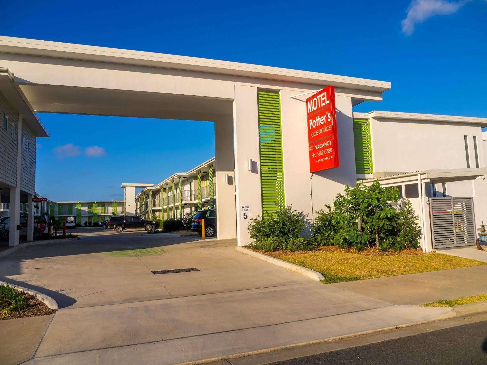 Mackay Oceanside Central Hotel Official Exterior foto